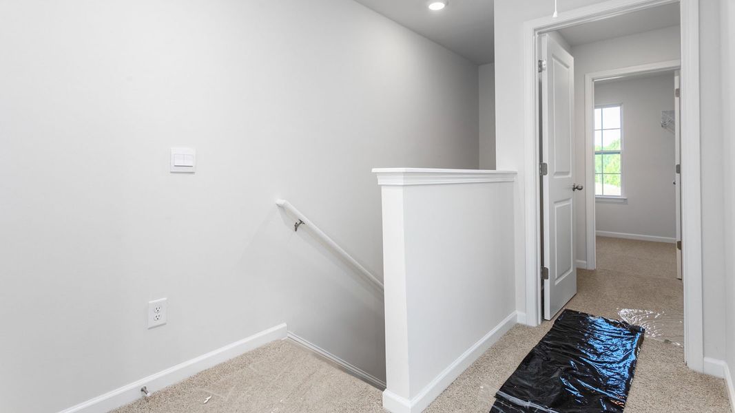 Spacious, unfurnished interior of a new home in Henley Ridge, Graham (Image 22).