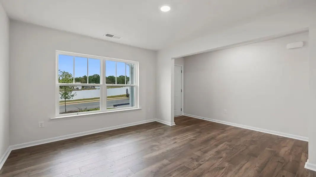 Spacious, unfurnished interior of a new home in Harrier Point, Woodruff (Image 15).