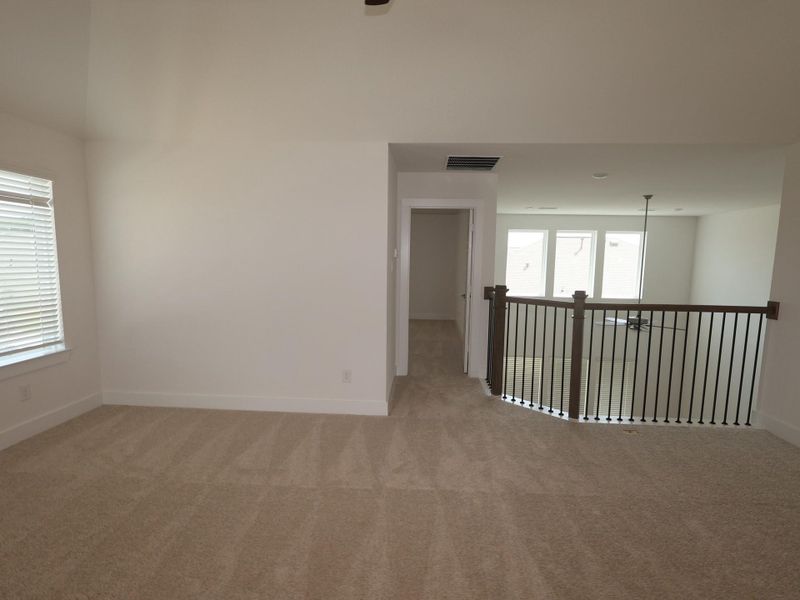 Spacious, unfurnished interior of a new home in Miller's Pond, Rosenberg (Image 31). Spacious, unfurnished interior of a new home in Miller's Pond, Rosenberg (Image 31).