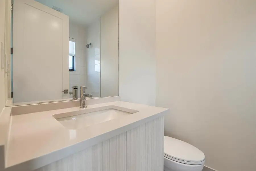 Furnished interior view inside a new home in Apex at Avenir, Palm Beach Gardens (Image 6).