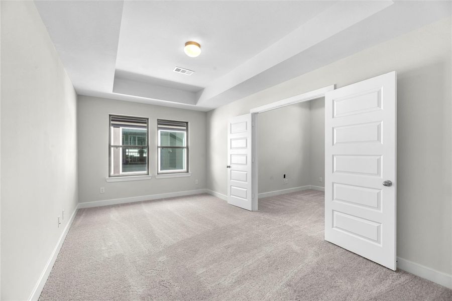 Representative image. Features, specifications, selections and colors may vary.