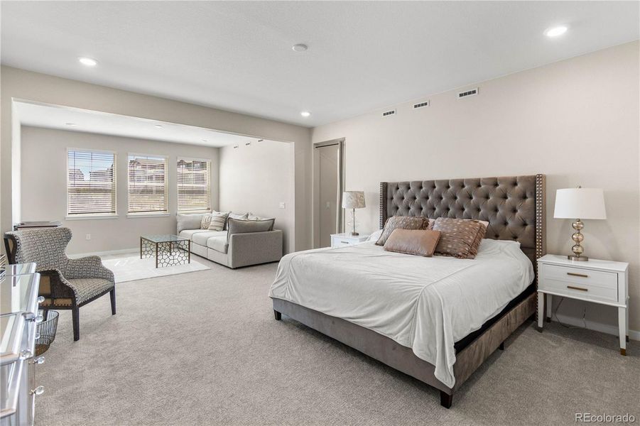 Upstairs primary bedroom