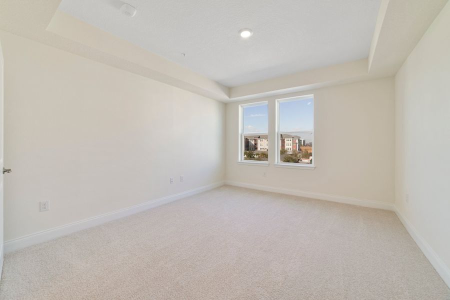 Spacious, unfurnished interior of a new home in Gatherings® of Lake Nona, Orlando (Image 20).