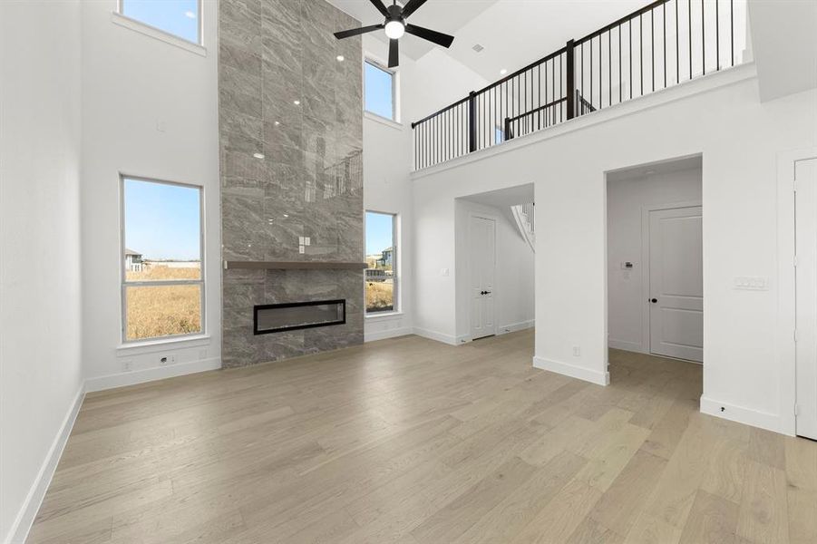 3_04. 713 Valley Pines - Family