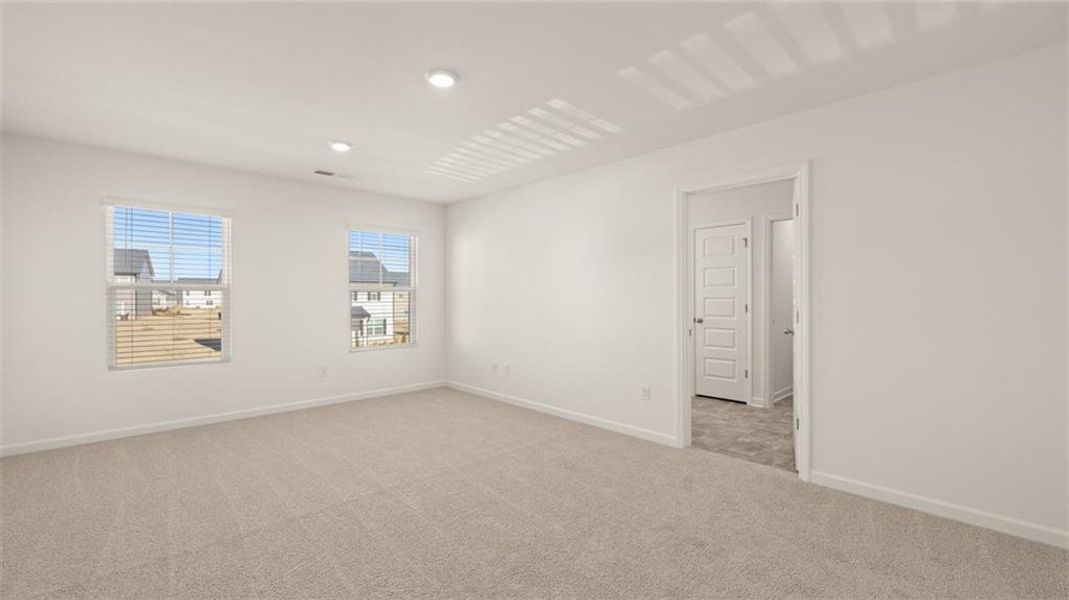 Spacious, unfurnished interior of a new home in Poplar Preserve, Newnan (Image 42).