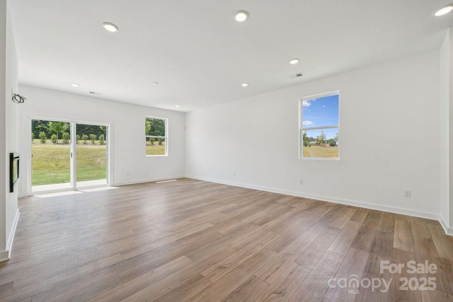 Spacious, unfurnished interior of a new home in The Meadows at Carpenter Farms, Lincolnton (Image 22).