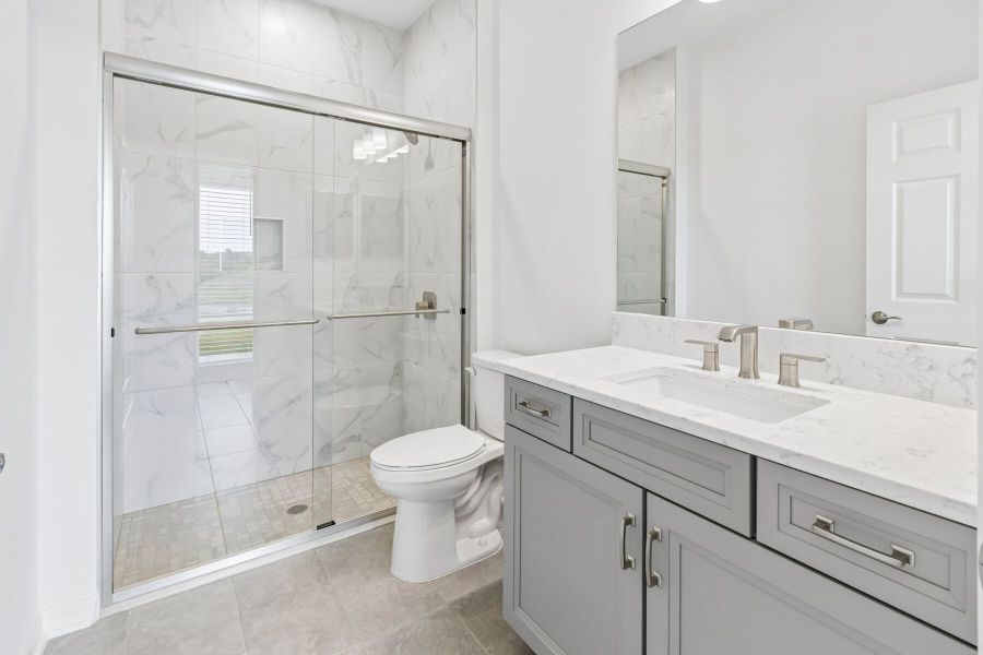 Owner's Bathroom Owner's Bathroom