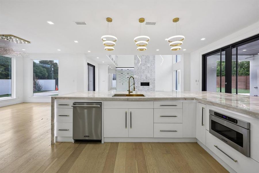 Furnished interior view inside a new home in , Dallas (Image 31).