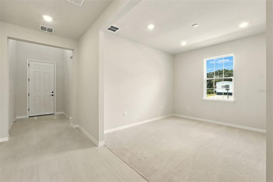 Spacious, unfurnished interior of a new home in Winter Grove, Winter Garden (Image 14).