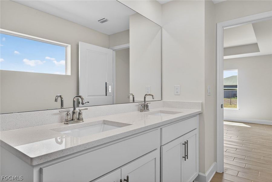 Image 26 of a home in Cape Coral. Image 26 of a home in Cape Coral.