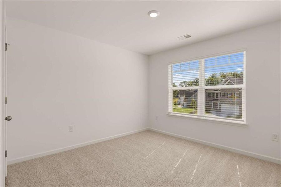 Spacious, unfurnished interior of a new home in Independence, Loganville (Image 9).