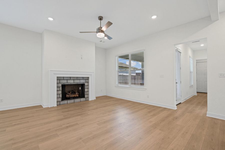 Spacious, unfurnished interior of a new home in Myers Park, Arlington (Image 14). Spacious, unfurnished interior of a new home in Myers Park, Arlington (Image 14).