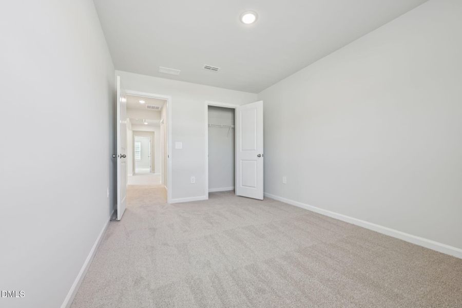 16 - Secondary bed 16 - Secondary bed