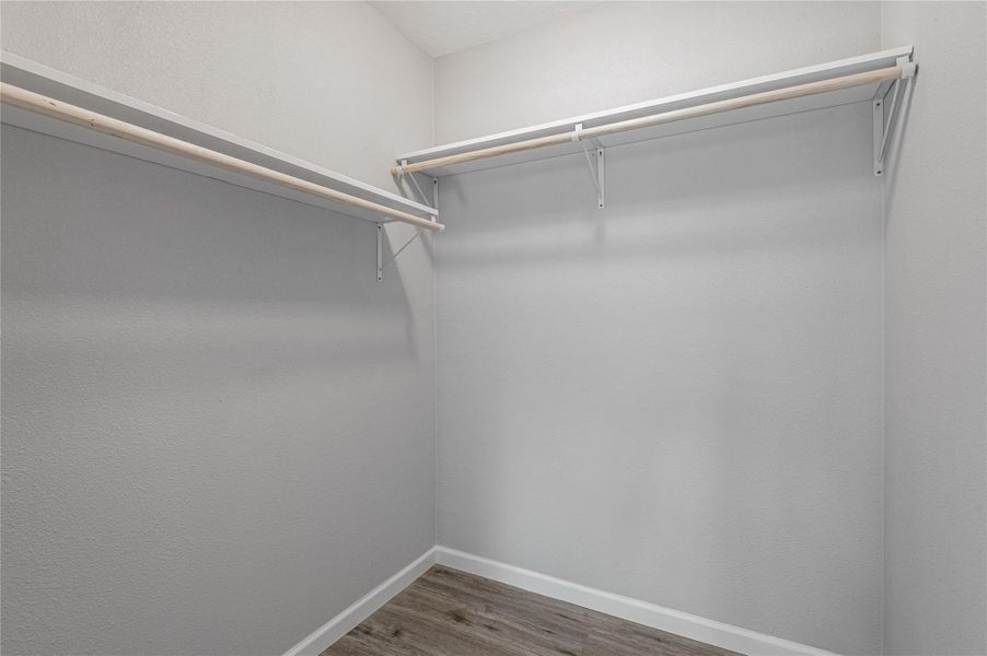 Spacious, unfurnished interior of a new home in , Huntsville (Image 33).