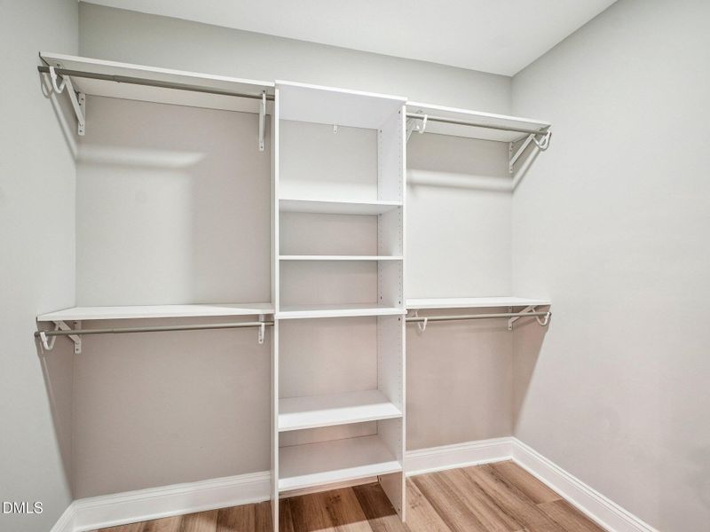 20-web-or-mls-Ridley St-S1211-020