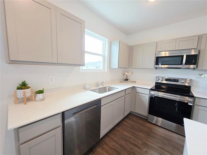 Furnished interior view inside a new home in Broadleaf, Parrish (Image 14).