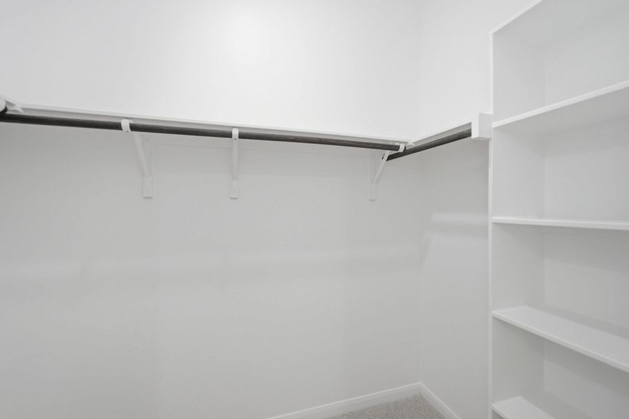 Spacious, unfurnished interior of a new home in Cool Water, Jarrell (Image 19).