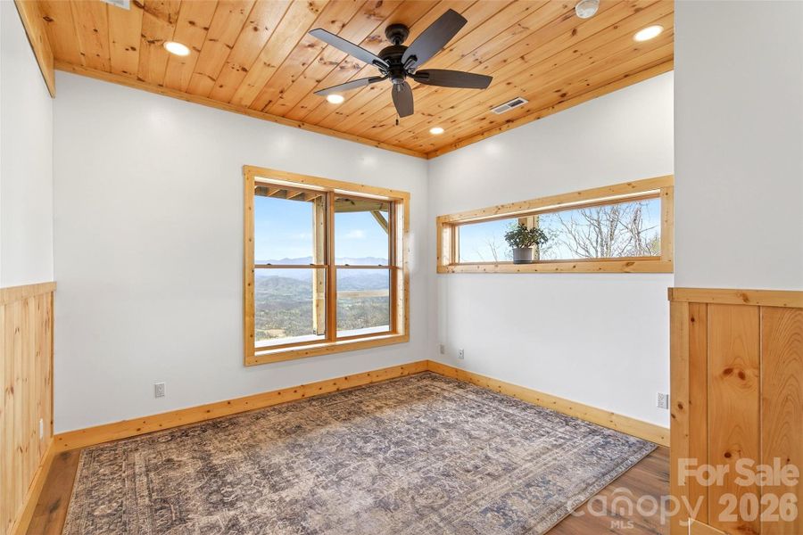 Spacious, unfurnished interior of a new home in , Old Fort (Image 23).