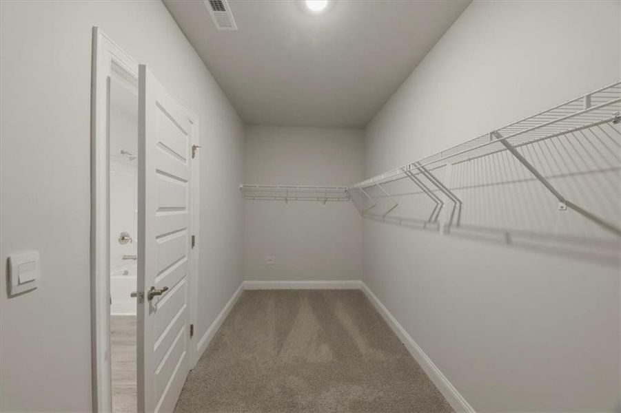 Spacious, unfurnished interior of a new home in Tuscany Hills, Douglasville (Image 44). Spacious, unfurnished interior of a new home in Tuscany Hills, Douglasville (Image 44).