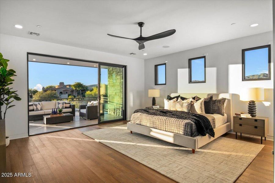 079-Upstairs Suite 079-Upstairs Suite