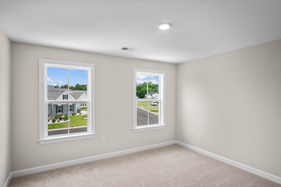 Spacious, unfurnished interior of a new home in Waterbridge, Myrtle Beach (Image 23).
