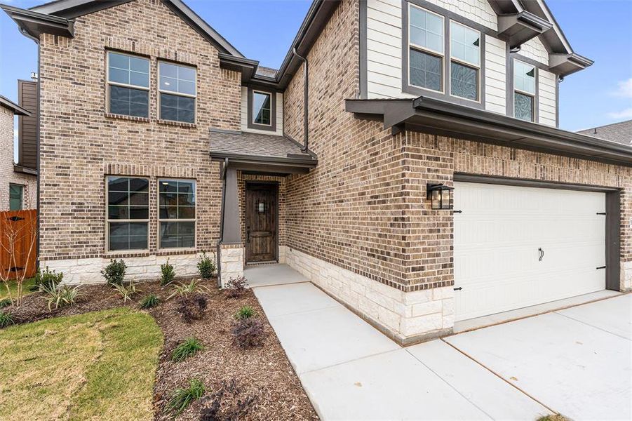 Exterior details and patio area of a home in Northstar, Haslet (Image 23).