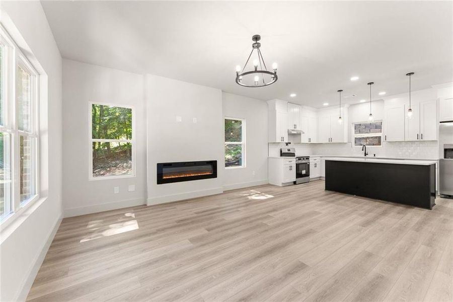 Spacious, unfurnished interior of a new home in , Gainesville (Image 30).