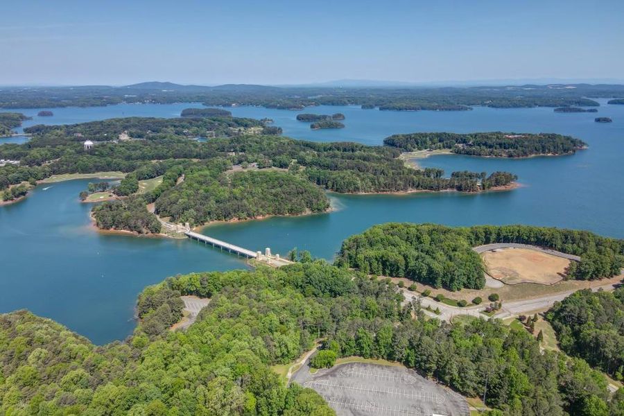 Natural landscape and outdoor views near Hemingway in Flowery Branch (Image 39).