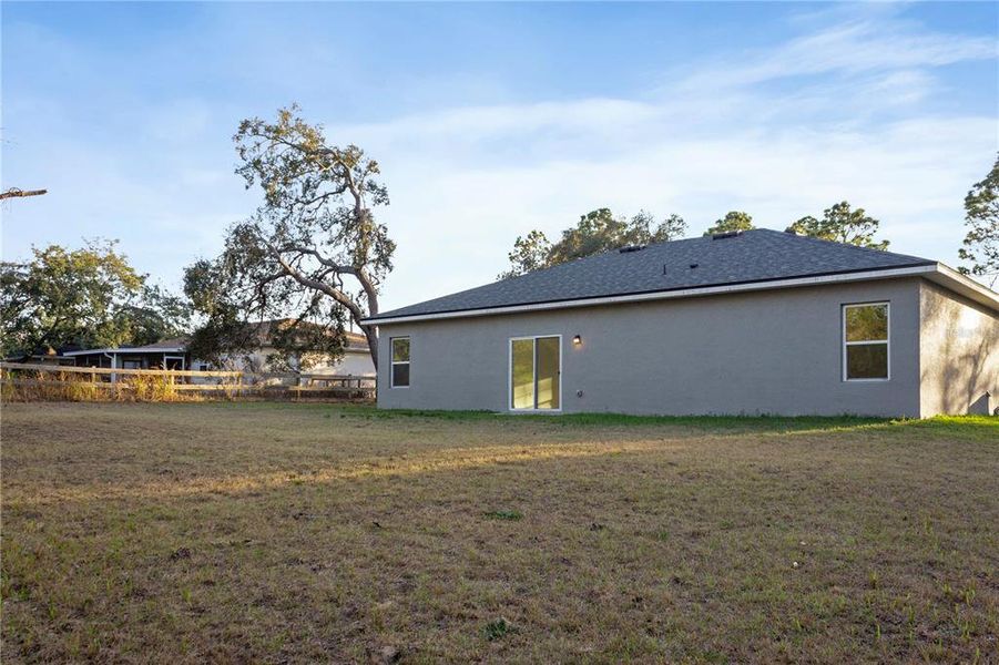 Exterior details and patio area of a home in , Citrus Springs (Image 15).