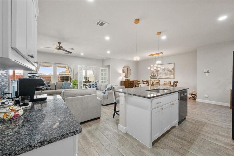 Furnished interior view inside a new home in , Cedar Hill (Image 22).