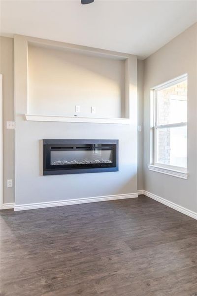 Spacious, unfurnished interior of a new home in , Abilene (Image 28).