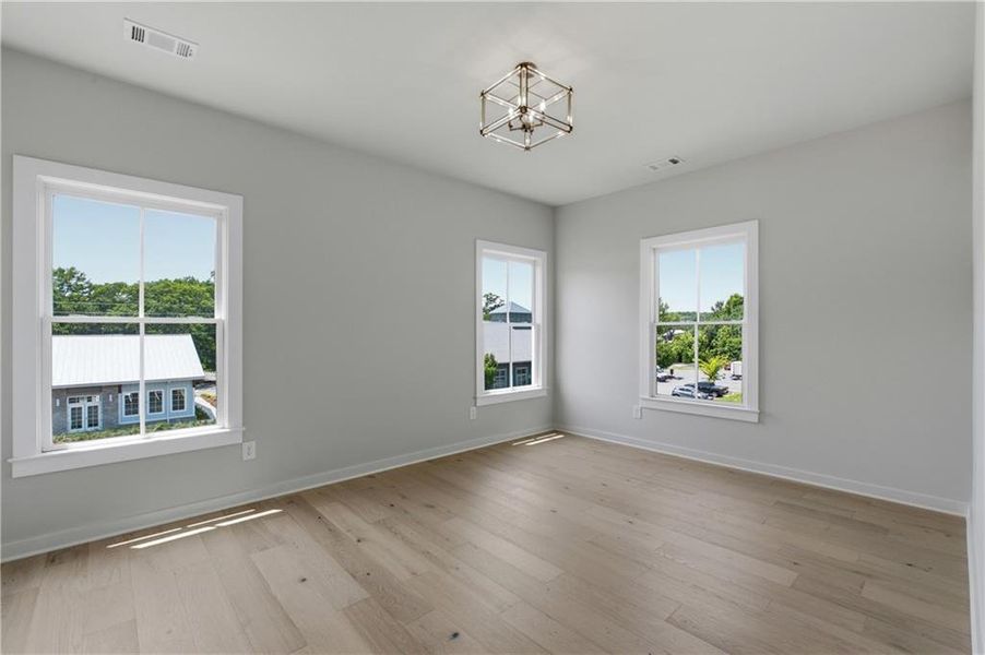Spacious, unfurnished interior of a new home in , Alpharetta (Image 29).