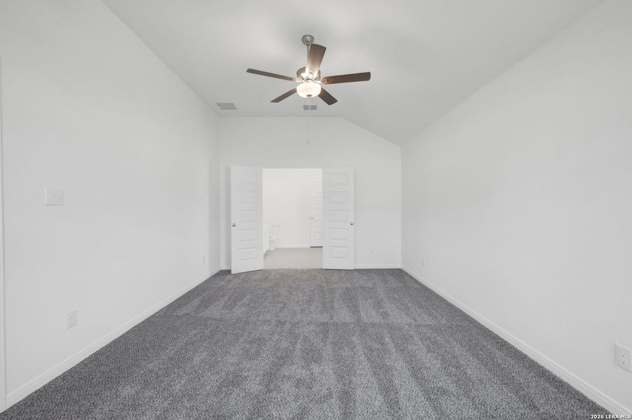 Spacious, unfurnished interior of a new home in Paloma Park, Converse (Image 49).