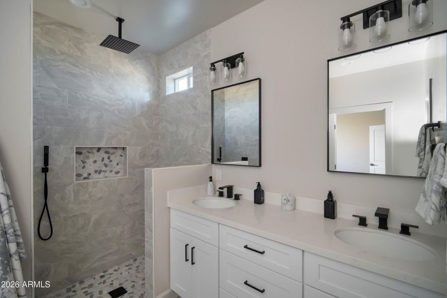 2698 S 358th Ave, Tonopah-17