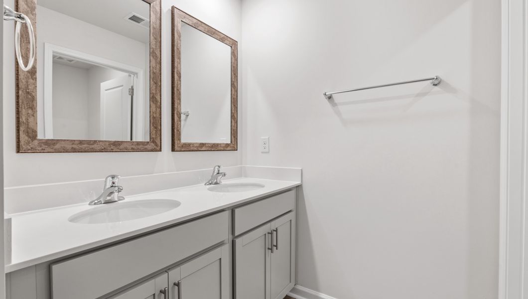 Representative furnished interior of a home built from the HAYDEN by D.R. Horton in Cascade Point, Seneca (Image 12).