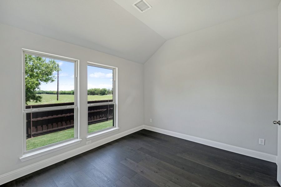 Representative unfurnished interior of a home built from the Rio Grande by UnionMain Homes in Elevon, Lavon (Image 40).