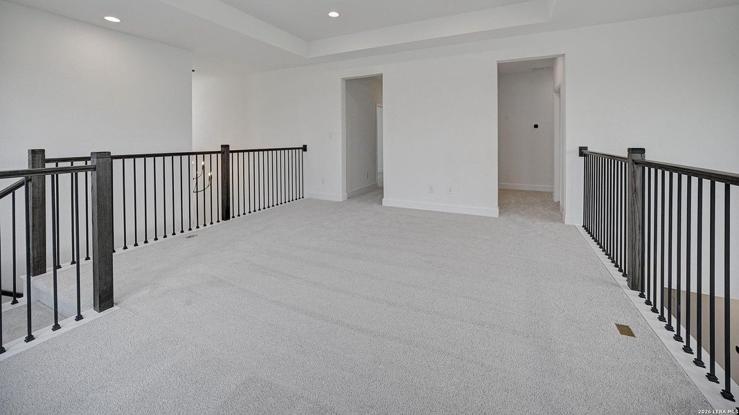 Spacious, unfurnished interior of a new home in Corley Farms, Boerne (Image 19).