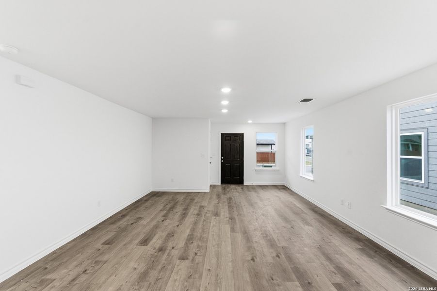 Spacious, unfurnished interior of a new home in Vista Real, Converse (Image 13). Spacious, unfurnished interior of a new home in Vista Real, Converse (Image 13).