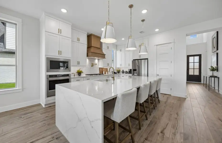 Representative furnished interior of a home built from the Hillsboro by Pulte Homes in Spring Branch Preserve, Montgomery (Image 15).