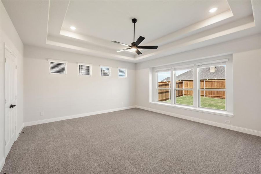Spacious, unfurnished interior of a new home in Stone River Glen 60s, Royse City (Image 29). Spacious, unfurnished interior of a new home in Stone River Glen 60s, Royse City (Image 29).