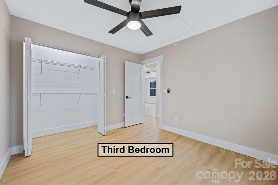 Spacious, unfurnished interior of a new home in , Asheville (Image 36).