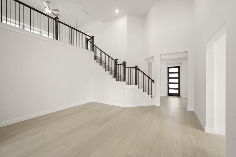 Spacious, unfurnished interior of a new home in Timberbrook, Justin (Image 20). Spacious, unfurnished interior of a new home in Timberbrook, Justin (Image 20).