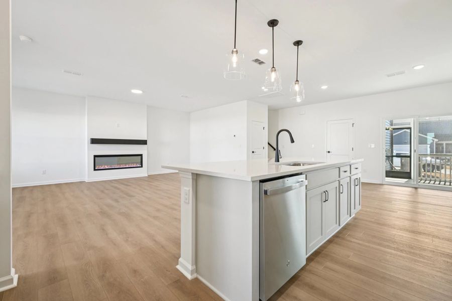 Representative images and renderings are for illustrative purposes. Actual structural options and design finishes of home may vary. Representative images and renderings are for illustrative purposes. Actual structural options and design finishes of home may vary.