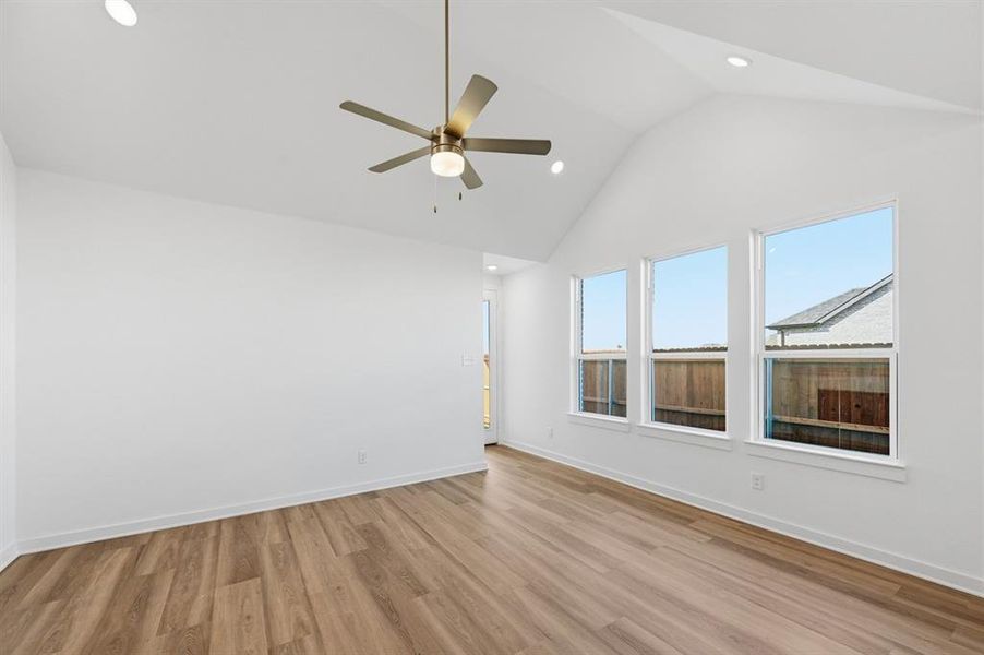 Spacious, unfurnished interior of a new home in Heartland, Crandall (Image 10).