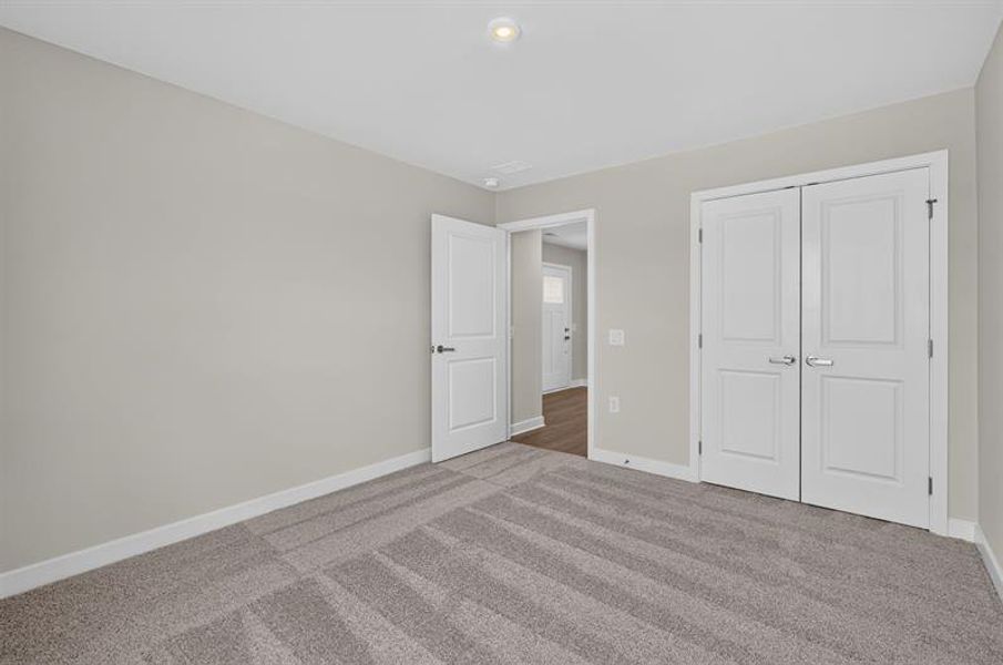 Spacious, unfurnished interior of a new home in Beacon Point at New Hampstead, Savannah (Image 19). Spacious, unfurnished interior of a new home in Beacon Point at New Hampstead, Savannah (Image 19).