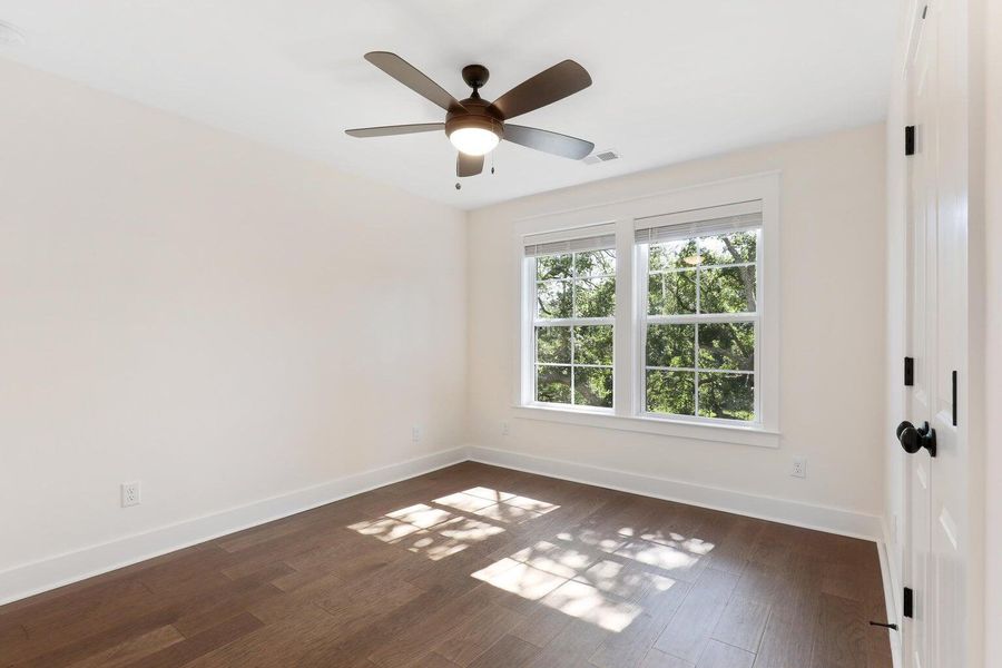 Spacious, unfurnished interior of a new home in Overlook at Copahee Sound, Awendaw (Image 19).