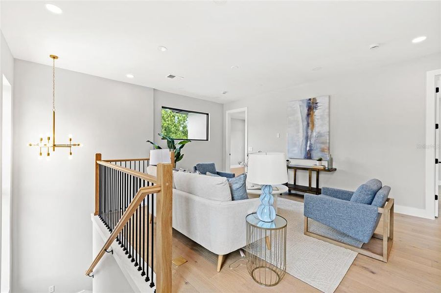 Furnished interior view inside a new home in , Orlando (Image 43).