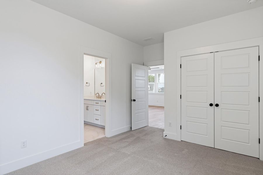 Spacious, unfurnished interior of a new home in , Summerville (Image 36). Spacious, unfurnished interior of a new home in , Summerville (Image 36).