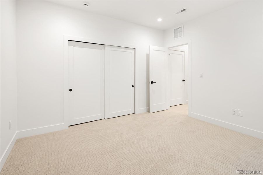 Spacious, unfurnished interior of a new home in , Denver (Image 30).