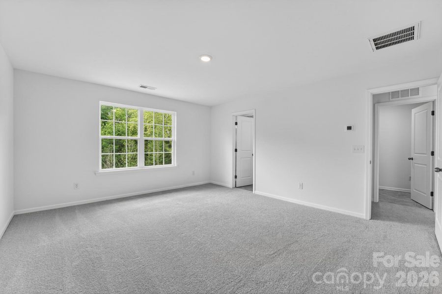 Spacious, unfurnished interior of a new home in Shannon Woods, Maiden (Image 14).
